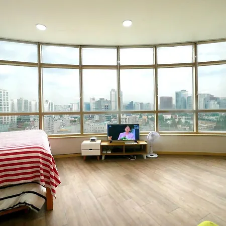 Travel House Duplex#6 Hotel